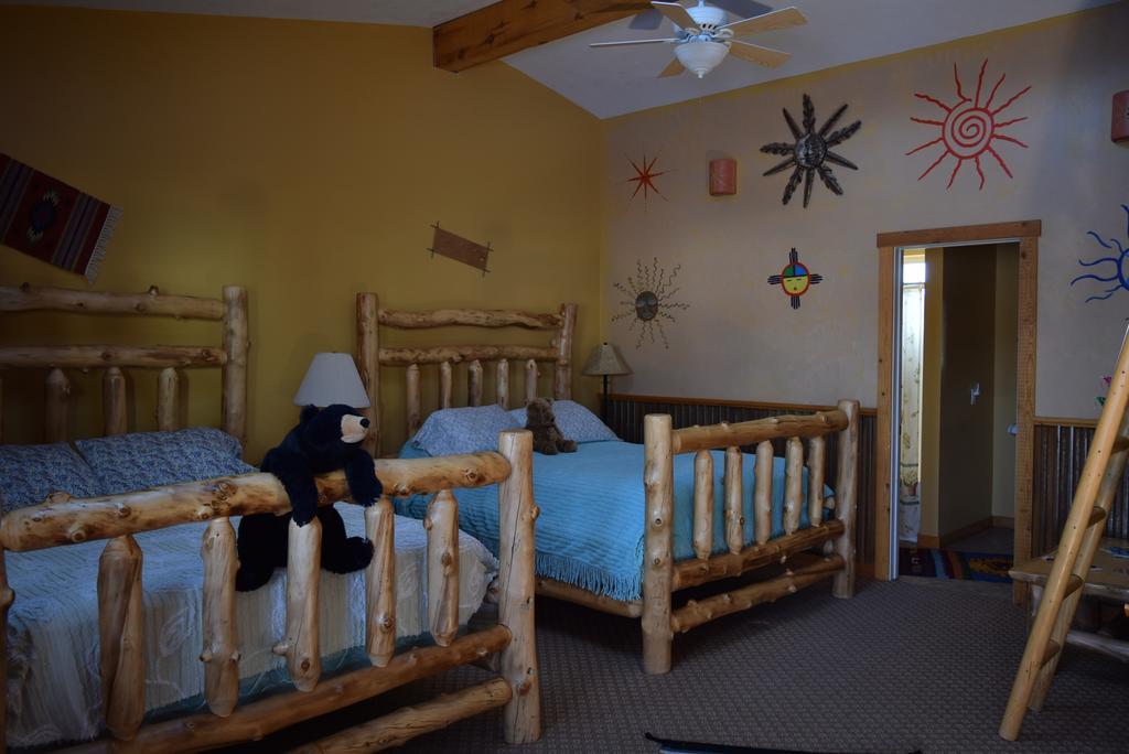 The Inn Of Escalante (Adults Only) Szoba fotó